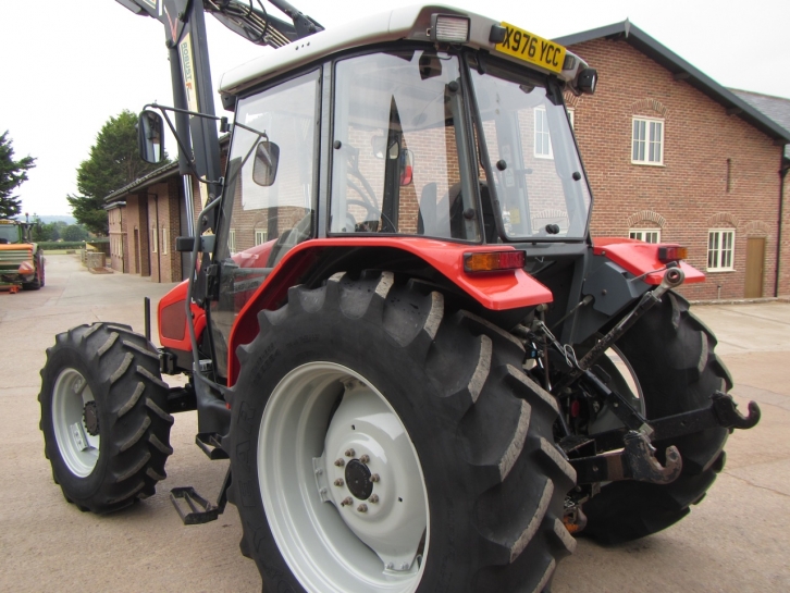 Massey Ferguson 4245