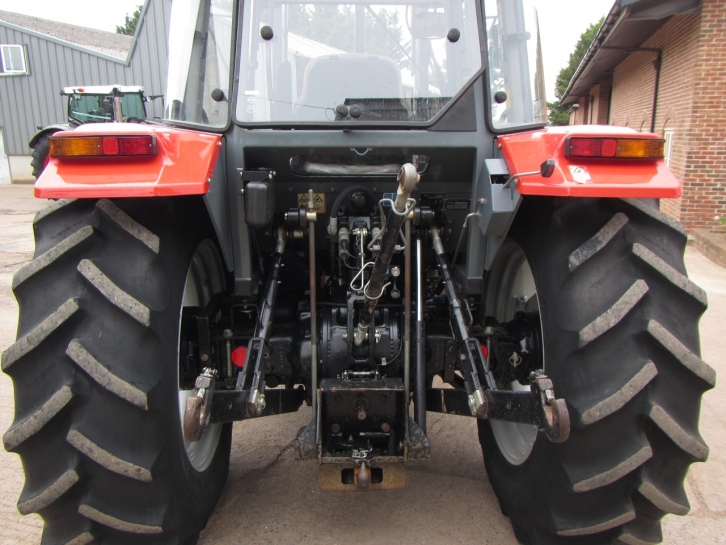 Massey Ferguson 4245