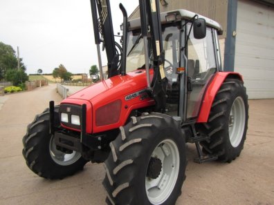 Massey Ferguson 4245