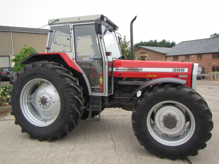Massey Ferguson 399