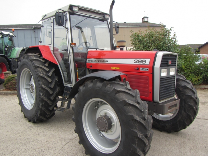 Massey Ferguson 399
