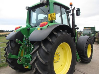John Deere 6630