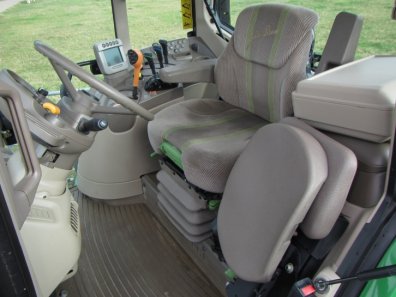 John Deere 6430