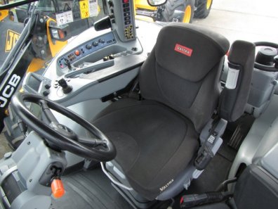 Valtra S233