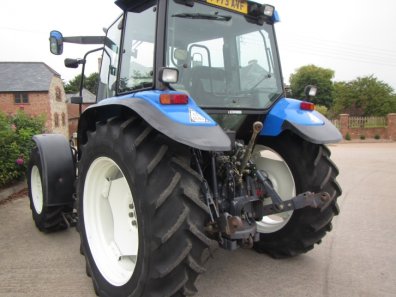 New Holland TS110