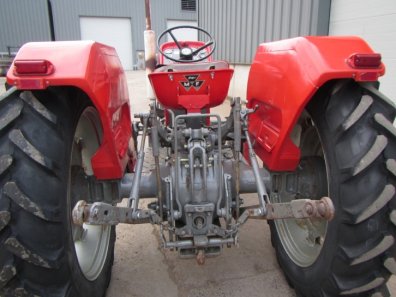 Massey Ferguson 165