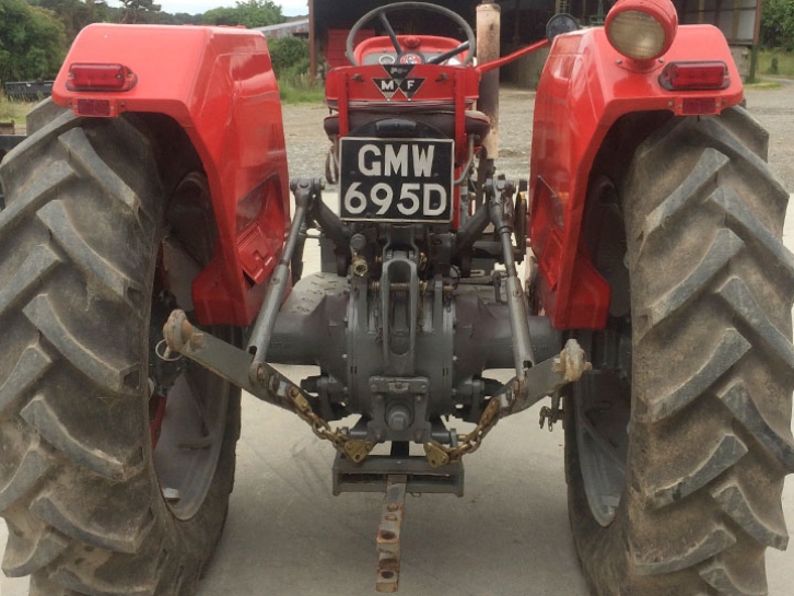 Massey Ferguson 175