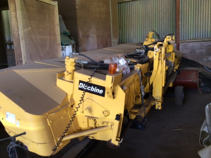 New Holland Discbine 5.2 Metre whole crop header