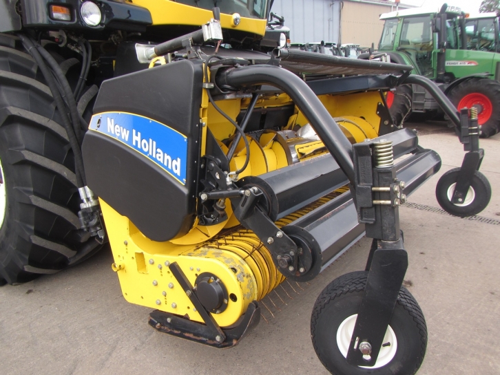 New Holland FR9060
