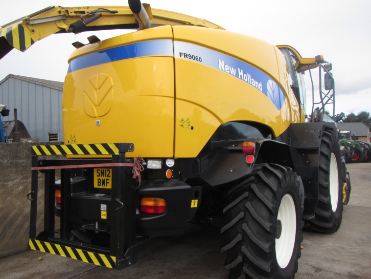 New Holland FR9060