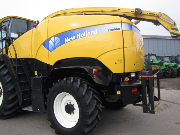 New Holland FR9060