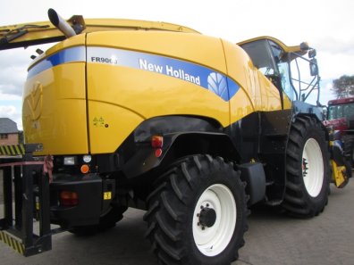 New Holland FR9060