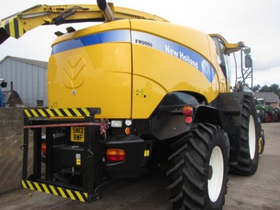 New Holland FR9060