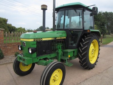 John Deere 2250