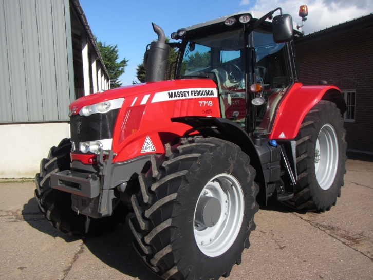 Massey Ferguson 7718 Efficient