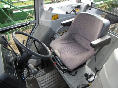 Massey Ferguson 372