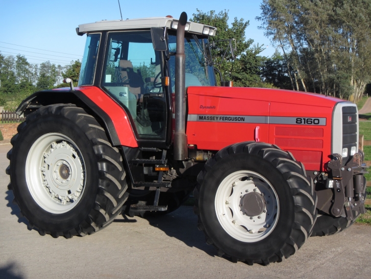 Massey Ferguson 8160