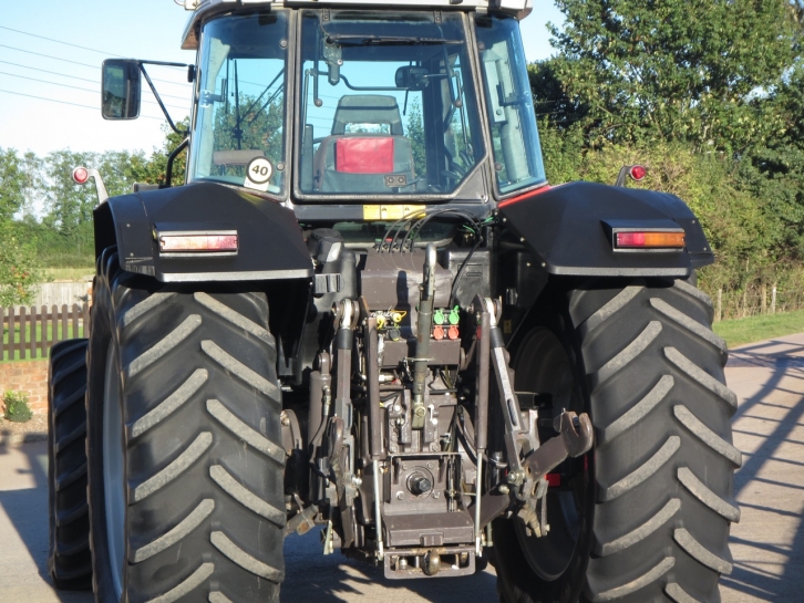 Massey Ferguson 8160