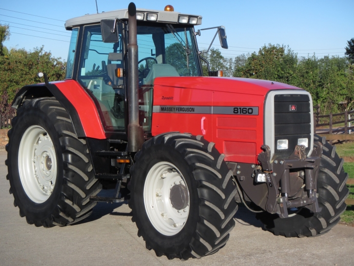 Massey Ferguson 8160