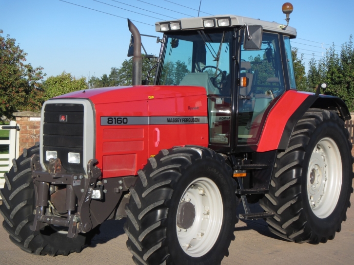 Massey Ferguson 8160