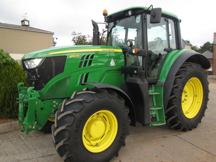 John Deere 6150M