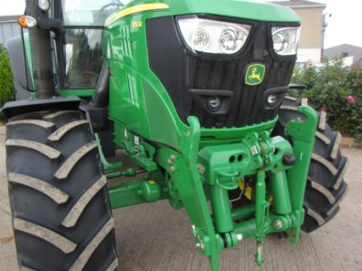 John Deere 6150M