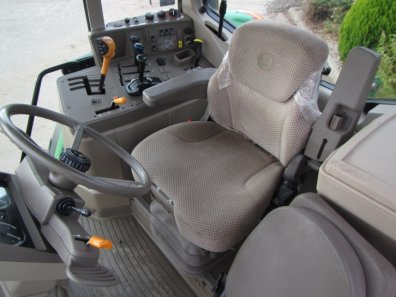 John Deere 6150M