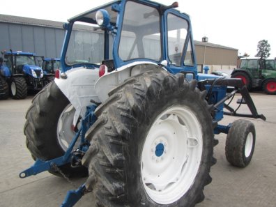 Ford 5000