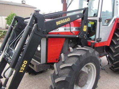 Massey Ferguson 690