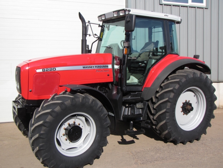Massey Ferguson 8220