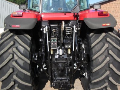Massey Ferguson 8220