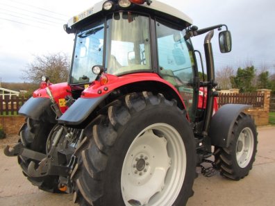 Massey Ferguson 5612 Efficent