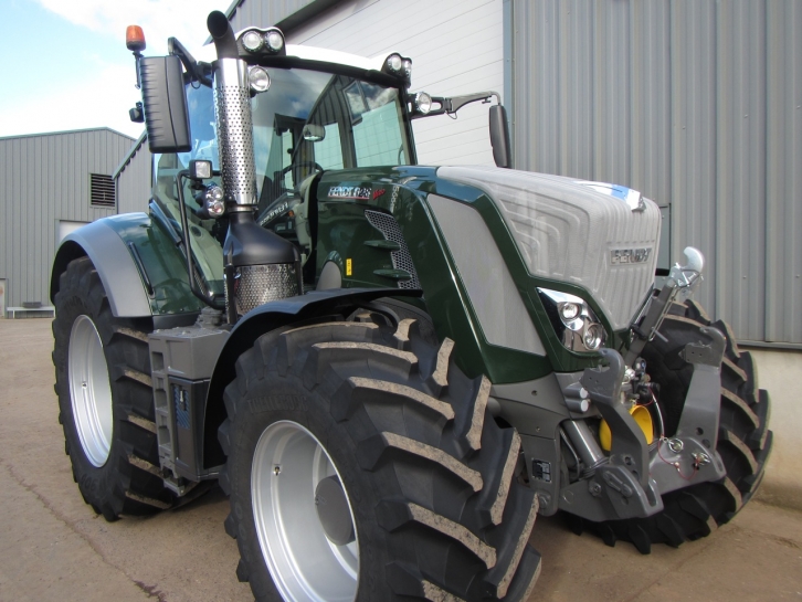 Fendt 828 Profi-Plus