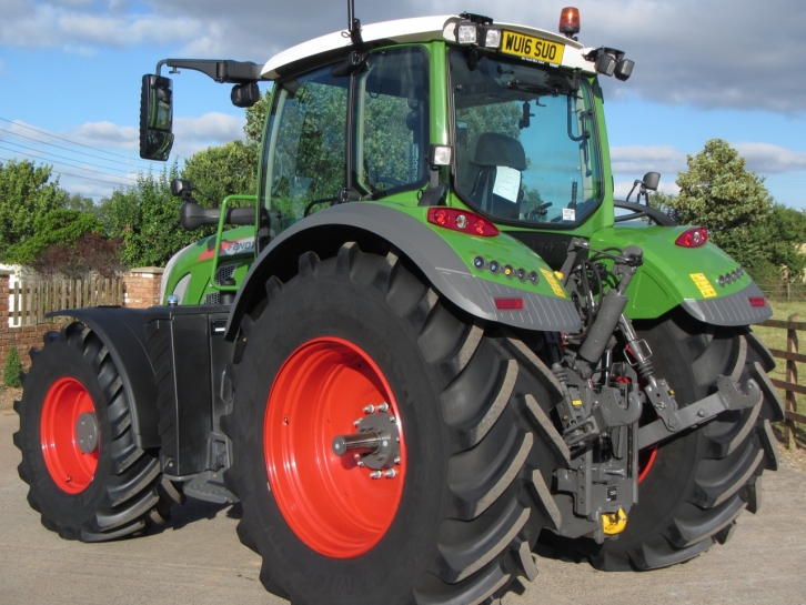 Fendt 724 Profi-Plus