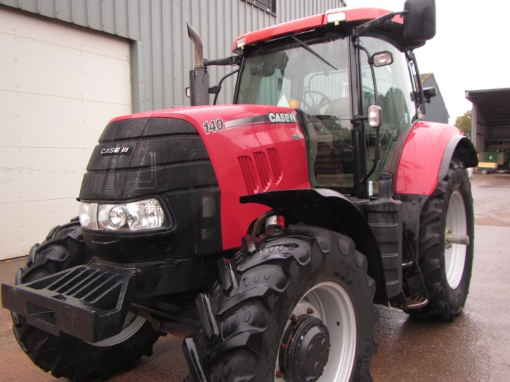 Case Puma 140