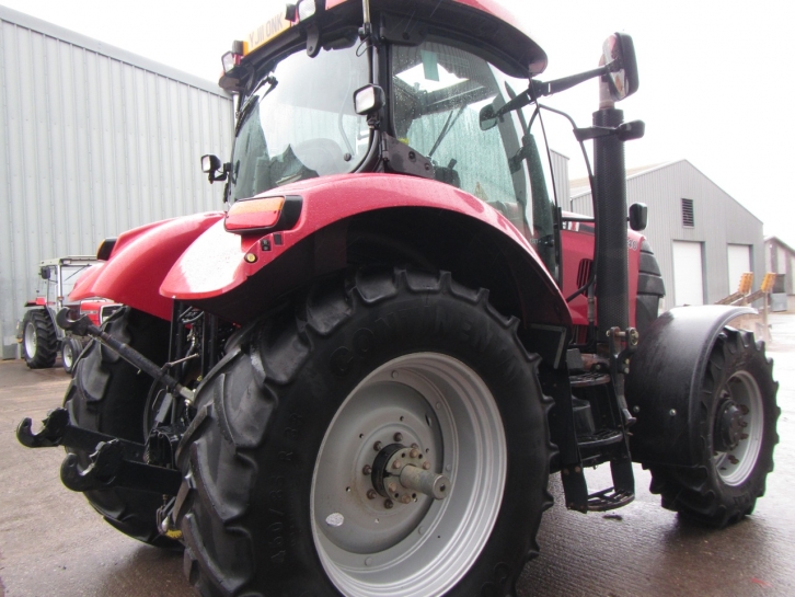 Case Puma 140