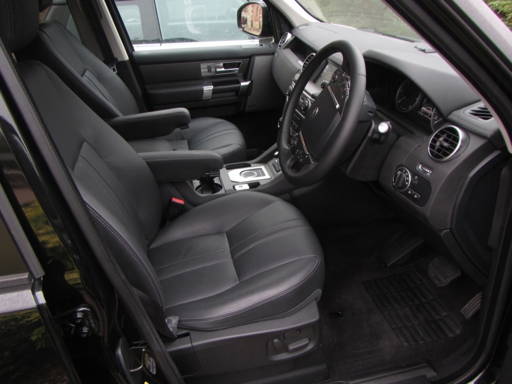 Land Rover Discovery Commercial XS SDV6