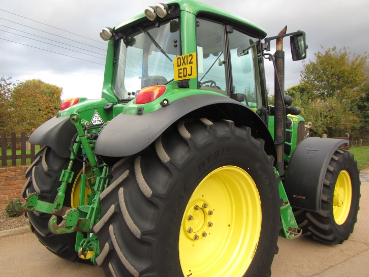 John Deere 6930