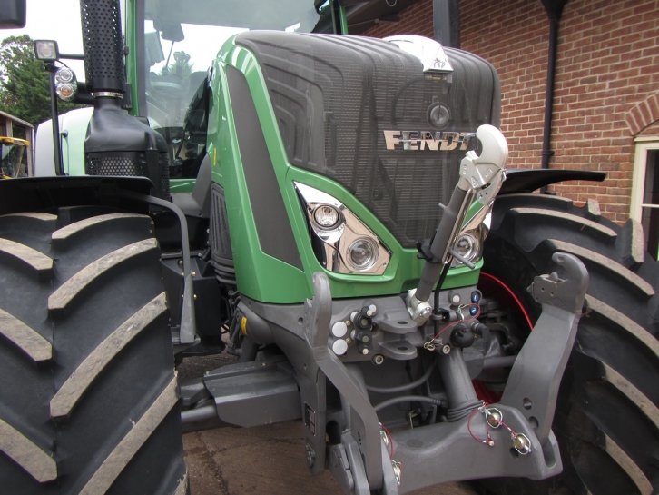 Fendt 828 Profi-Plus