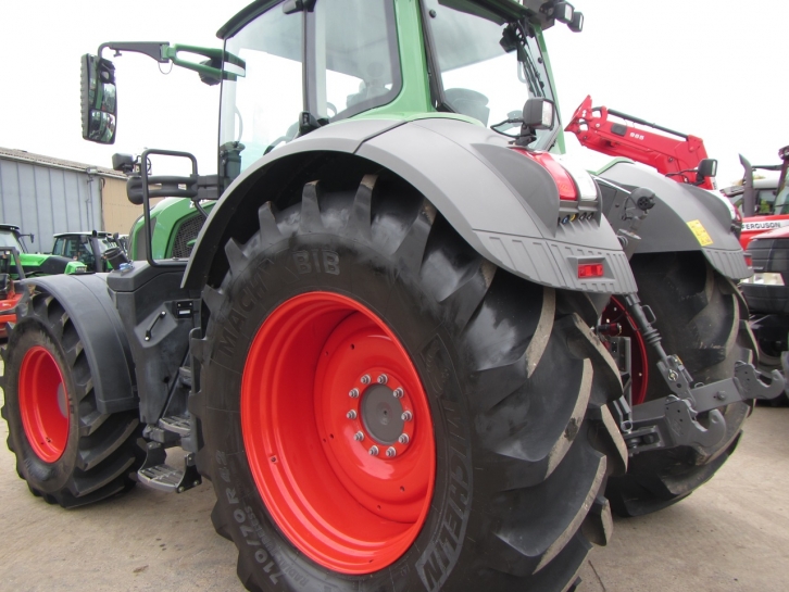 Fendt 828 Profi-Plus