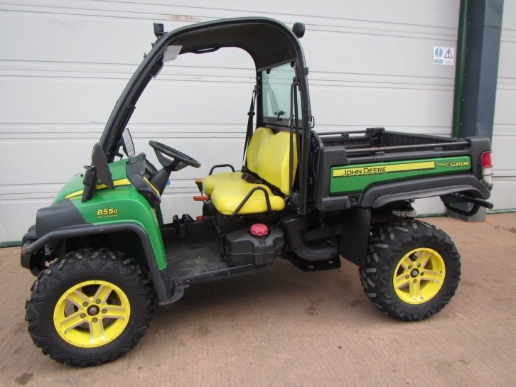 John Deere 855D Gator