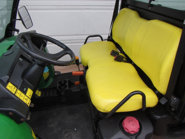 John Deere 855D Gator