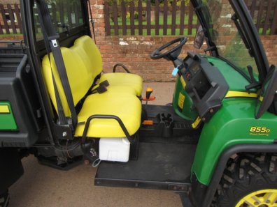 John Deere 855D Gator