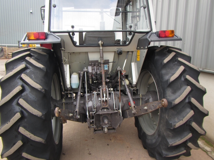 Massey Ferguson 362