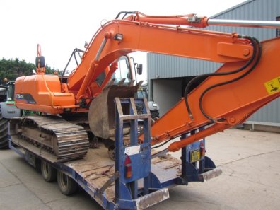 Doosan Solar LCV175