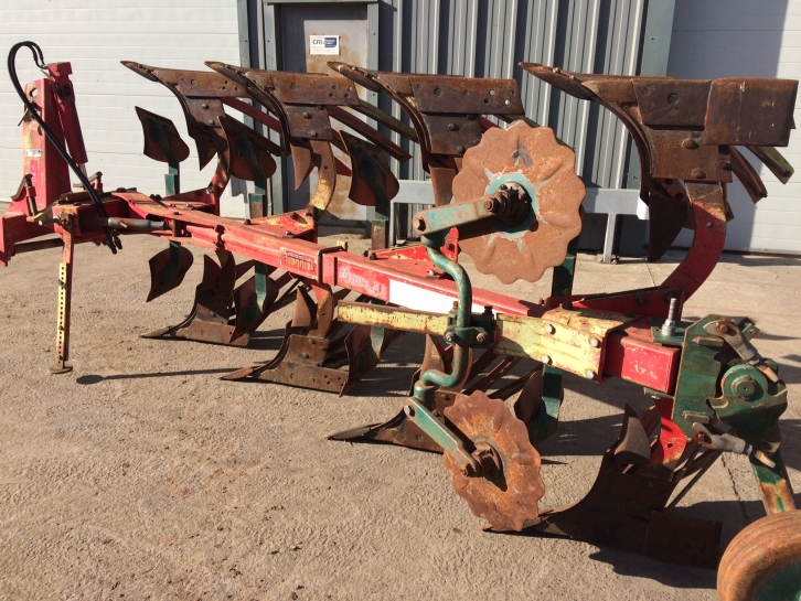 Vogel And Noot 4 furrow reversible plough