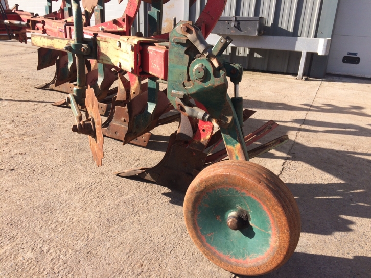 Vogel And Noot 4 furrow reversible plough