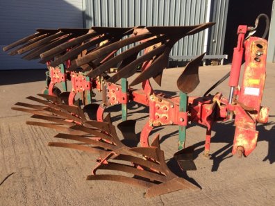 Vogel And Noot 4 furrow reversible plough