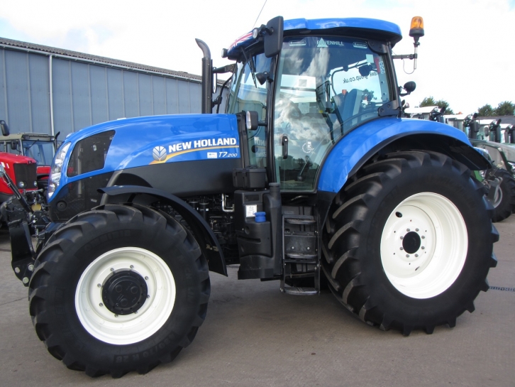 New Holland T7.200