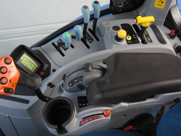New Holland T7.200